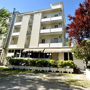 https://marika.emilia-romagnahotels.net